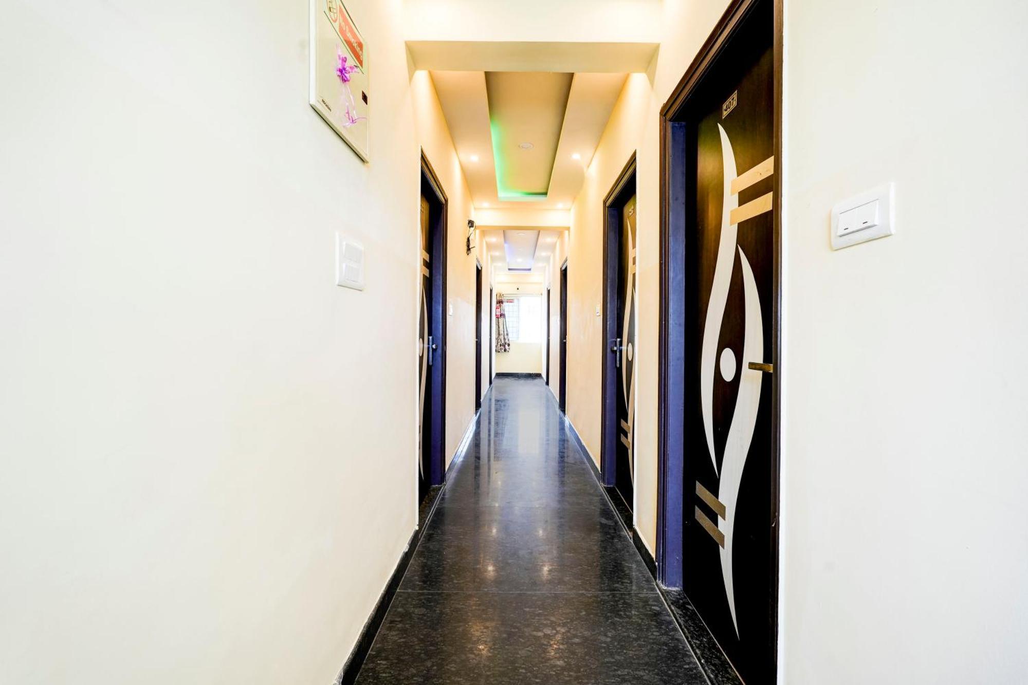 Super Hotel O Ganakkal Near Bgs Hospital Junction Formerly Omkar Global Inn บังกาลอร์ ภายนอก รูปภาพ
